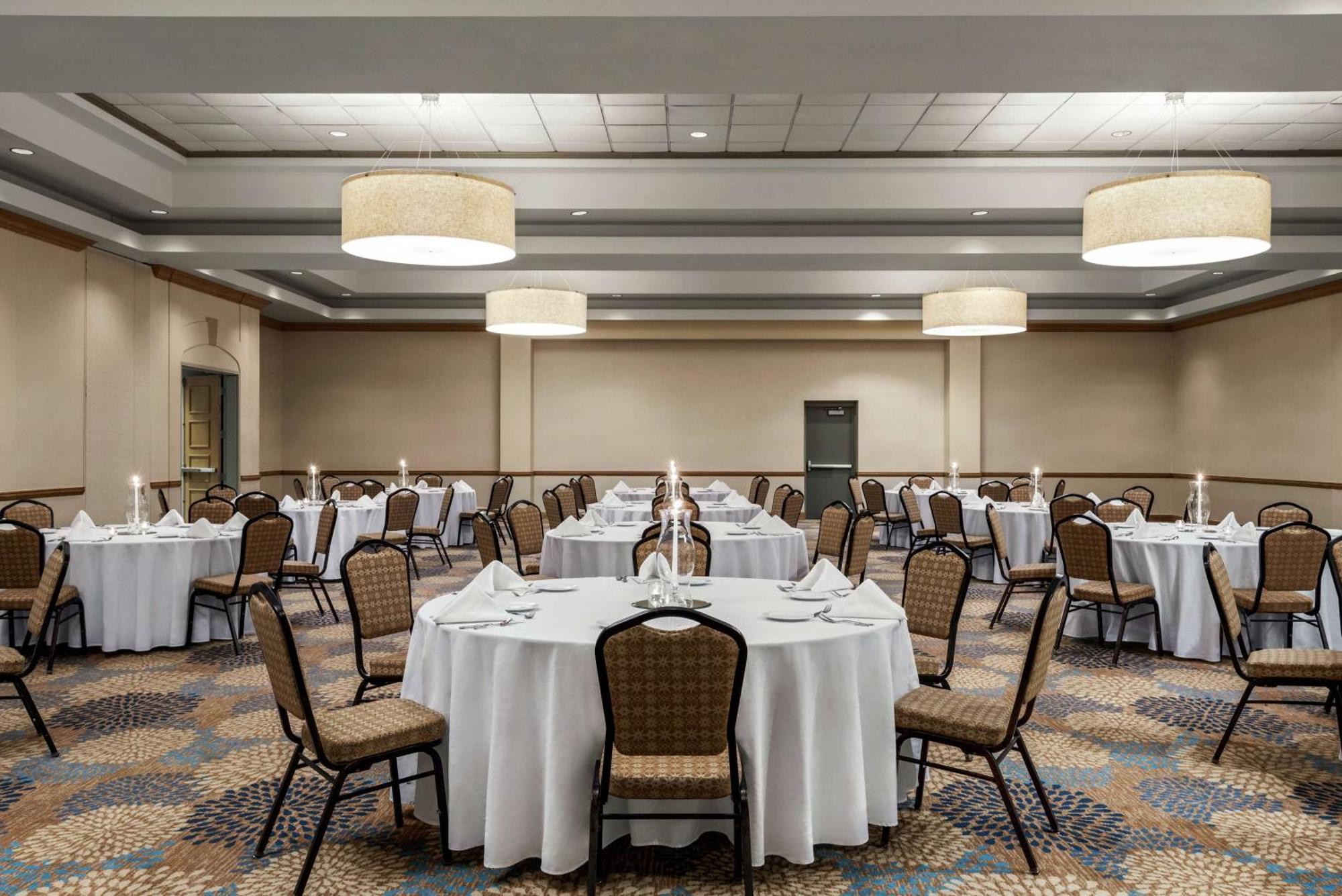 Embassy Suites By Hilton Columbus Dublin Εξωτερικό φωτογραφία